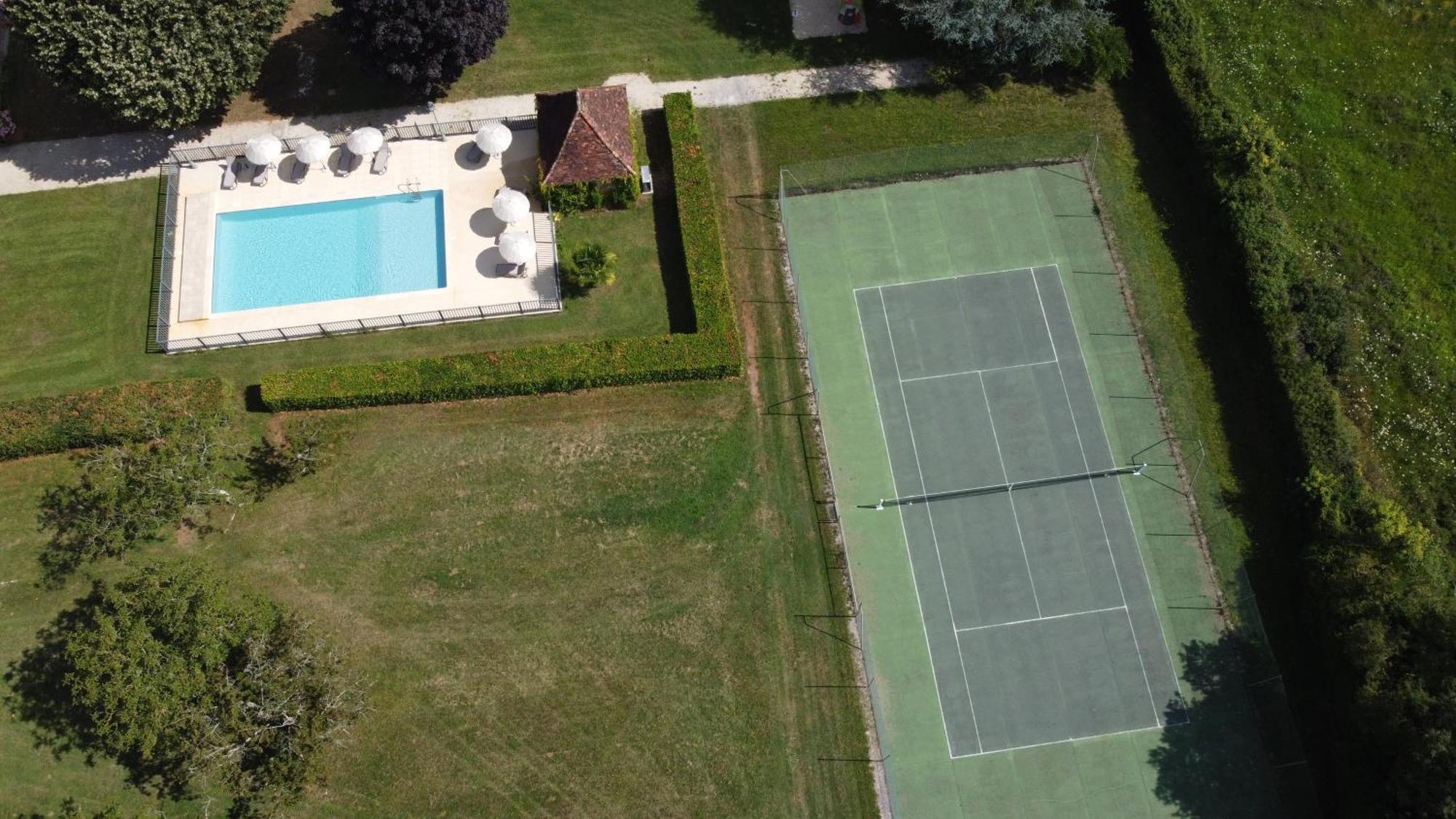 Domaine Jolidetour Climatise, Piscine Et Tennis Prives Hotell Saint-Crépin-et-Carlucet Eksteriør bilde