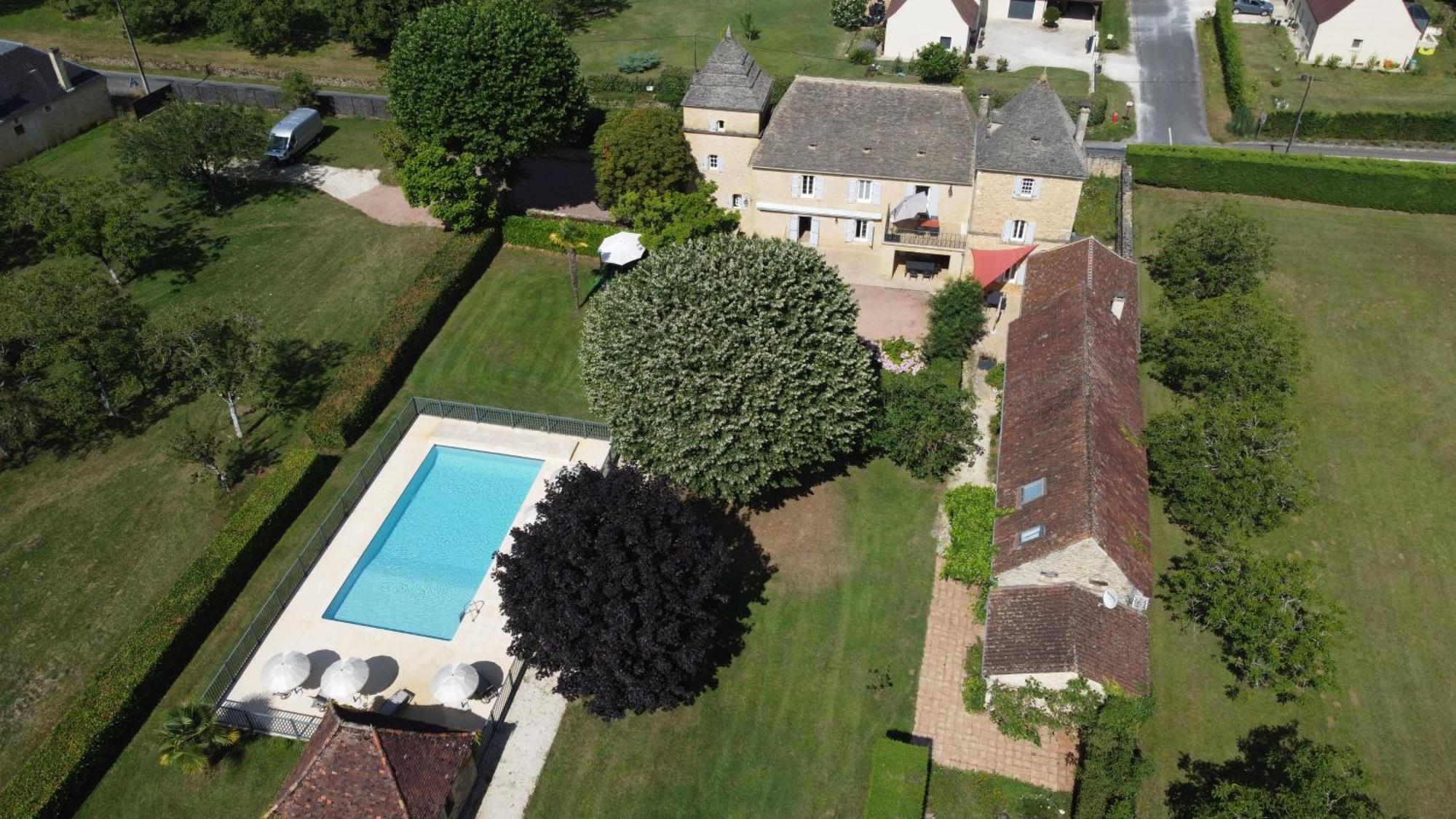 Domaine Jolidetour Climatise, Piscine Et Tennis Prives Hotell Saint-Crépin-et-Carlucet Eksteriør bilde