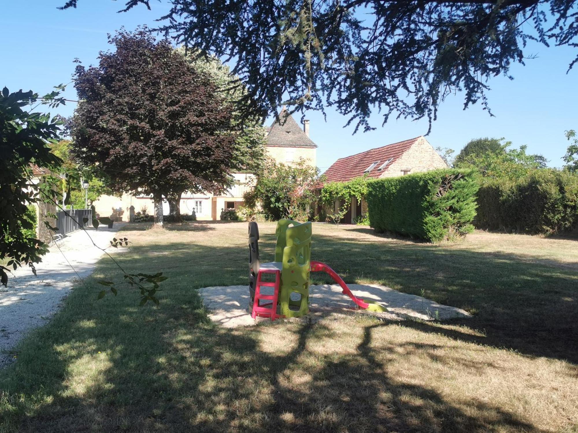 Domaine Jolidetour Climatise, Piscine Et Tennis Prives Hotell Saint-Crépin-et-Carlucet Eksteriør bilde